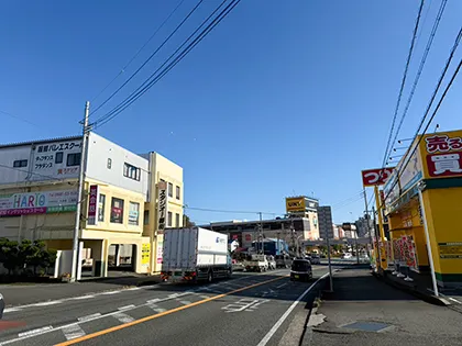 富士錦町南店への行き方